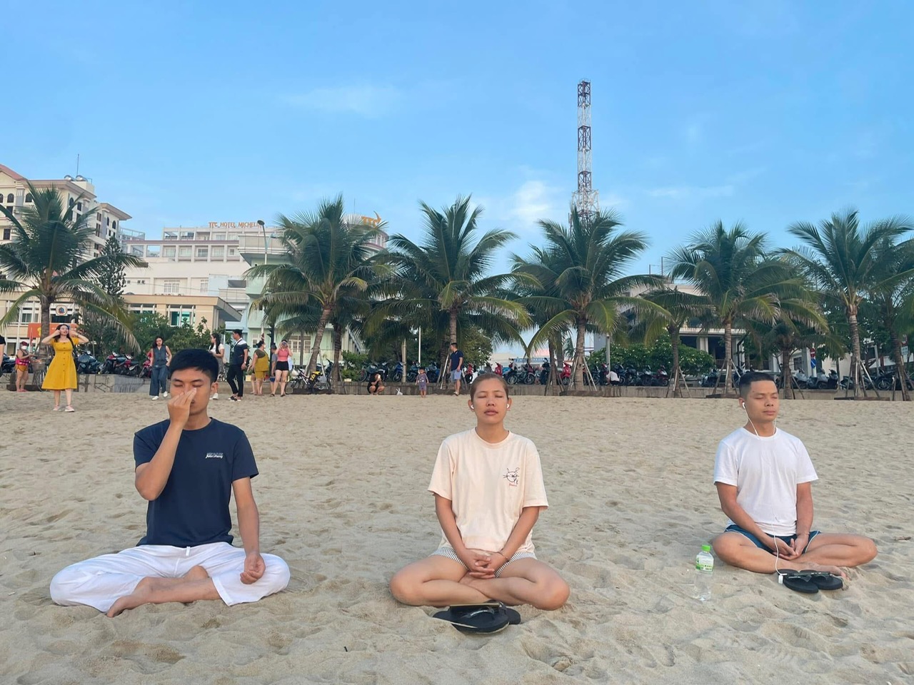 Thực hành hơi thở và thiền trên bãi biển
